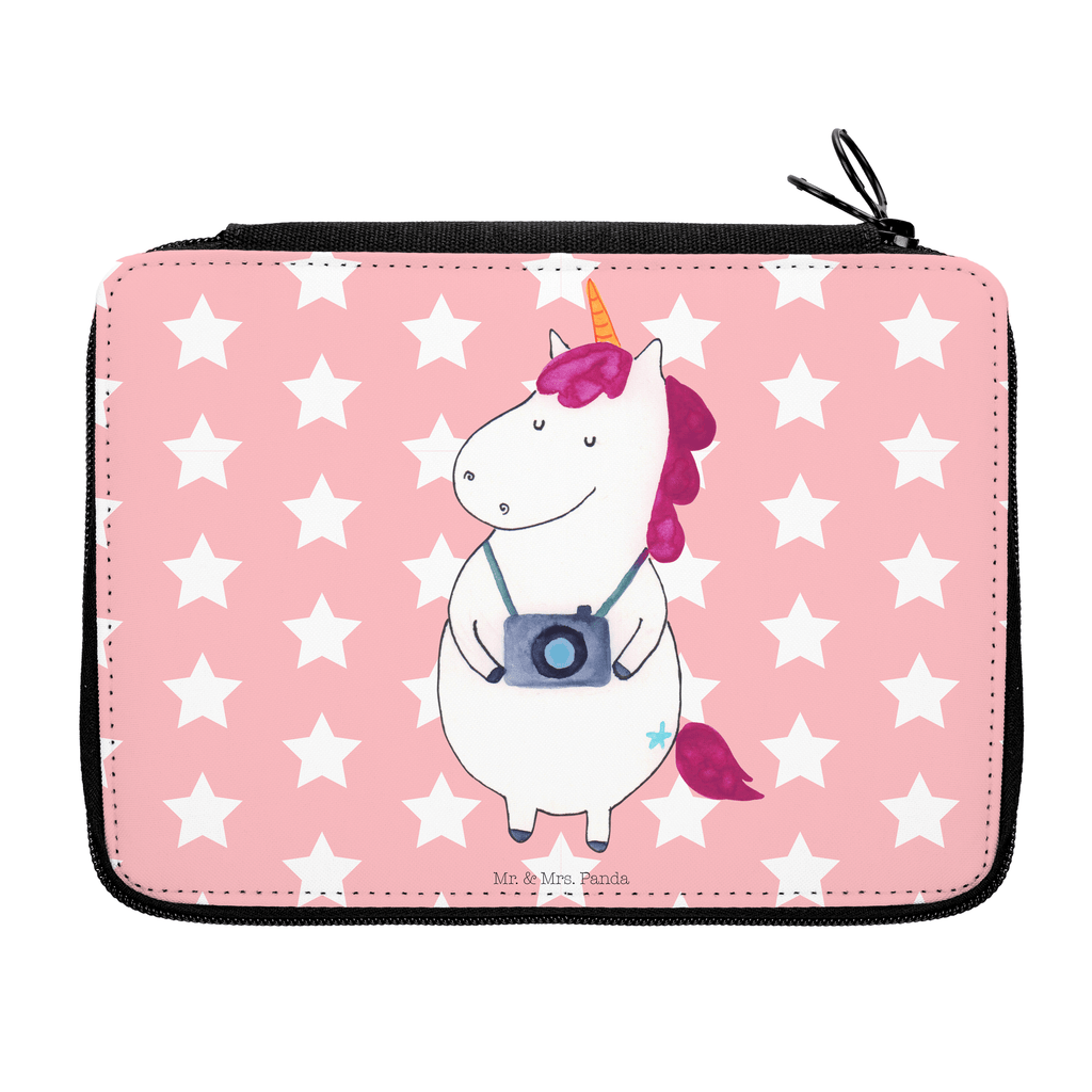 Federmappe Einhorn Fotograf Federmappe, Stiftetasche, Stifte Etui, Schule, Einschulung, Geschenk, Kind, Schüler, Schülerin, Stifterolle, Federmäppchen, Motiv, Grundschule, Federmäppchen bedruckt, Büro Stifte Etui, Bestückte Federmappe, Kinder Federmappe, Federmappe Einschulung, Einhorn, Einhörner, Einhorn Deko, Pegasus, Unicorn, Fotograf, Fotografie, Kamera, Reisen, Weltreise, Weltenbummler, Urlaub, Tourist, Kurztrip, Reise, Städtereise