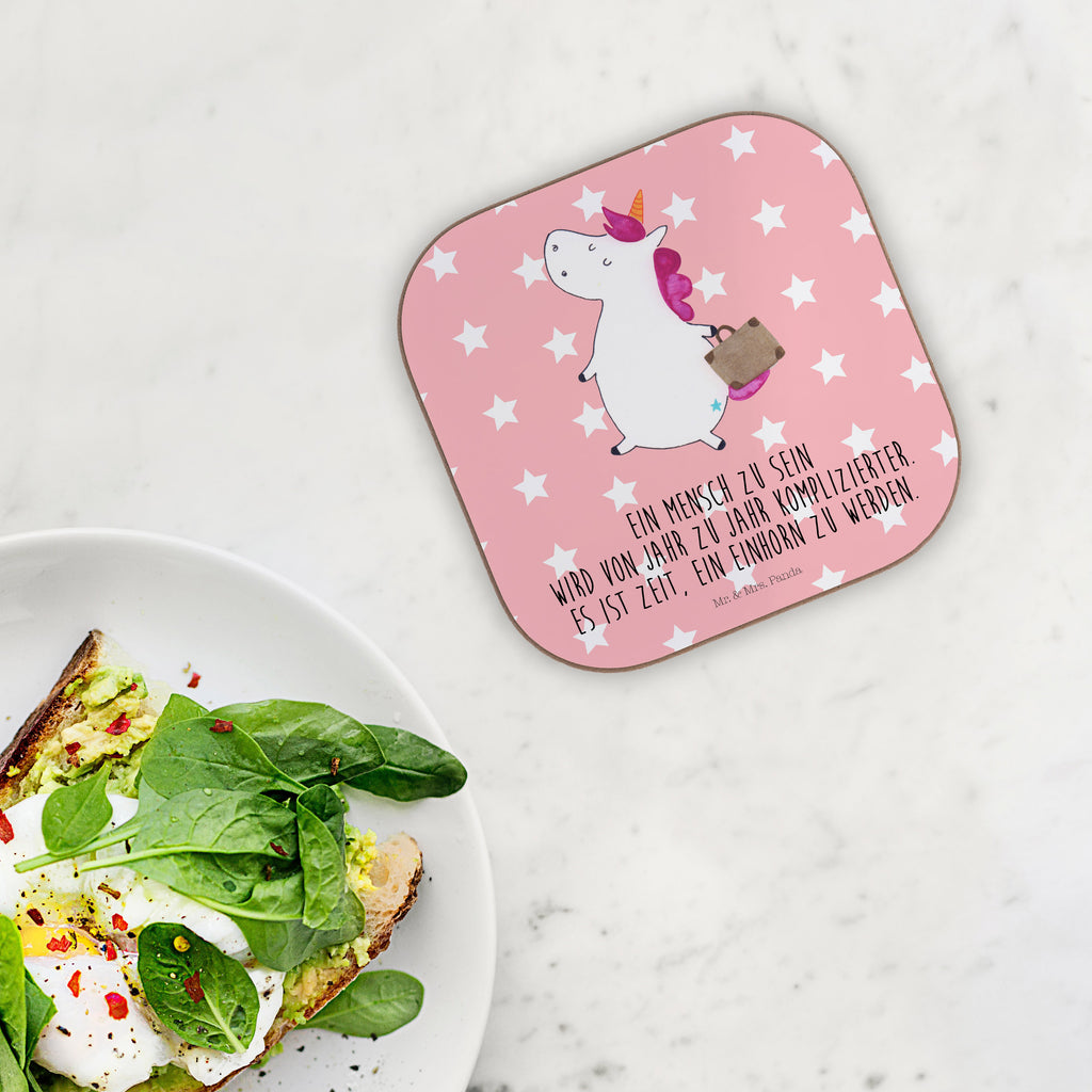 Quadratische Untersetzer Einhorn Koffer Bierdeckel, Glasuntersetzer, Untersetzer Gläser, Getränkeuntersetzer, Einhorn, Einhörner, Einhorn Deko, Pegasus, Unicorn, unicorn, Koffer, Verreisen, Reise, Gepäck, Abenteuer, Erwachsen, Kind, albern, Spaß, lustig, witzig