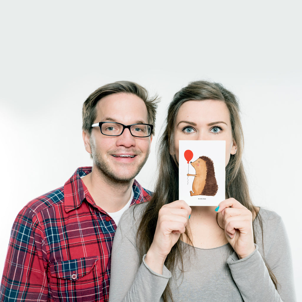 Postkarte Igel mit Luftballon Geschenkkarte, Grußkarte, Karte, Einladung, Ansichtskarte, Geburtstagskarte, Einladungskarte, Dankeskarte, Tiermotive, Gute Laune, lustige Sprüche, Tiere, Igel, Geburtstag, Herzlichen Glückwunsch, Glückwunsch, Geburtstagskind, Ballon, Happy Birthday