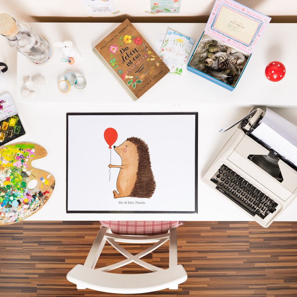 Schreibtischunterlage Igel mit Luftballon Schreibunterlage, Schreibtischauflage, Bürobedarf, Büroartikel, Schreibwaren, Schreibtisch Unterlagen, Schreibtischunterlage Groß, Tiermotive, Gute Laune, lustige Sprüche, Tiere, Igel, Geburtstag, Herzlichen Glückwunsch, Glückwunsch, Geburtstagskind, Ballon, Happy Birthday