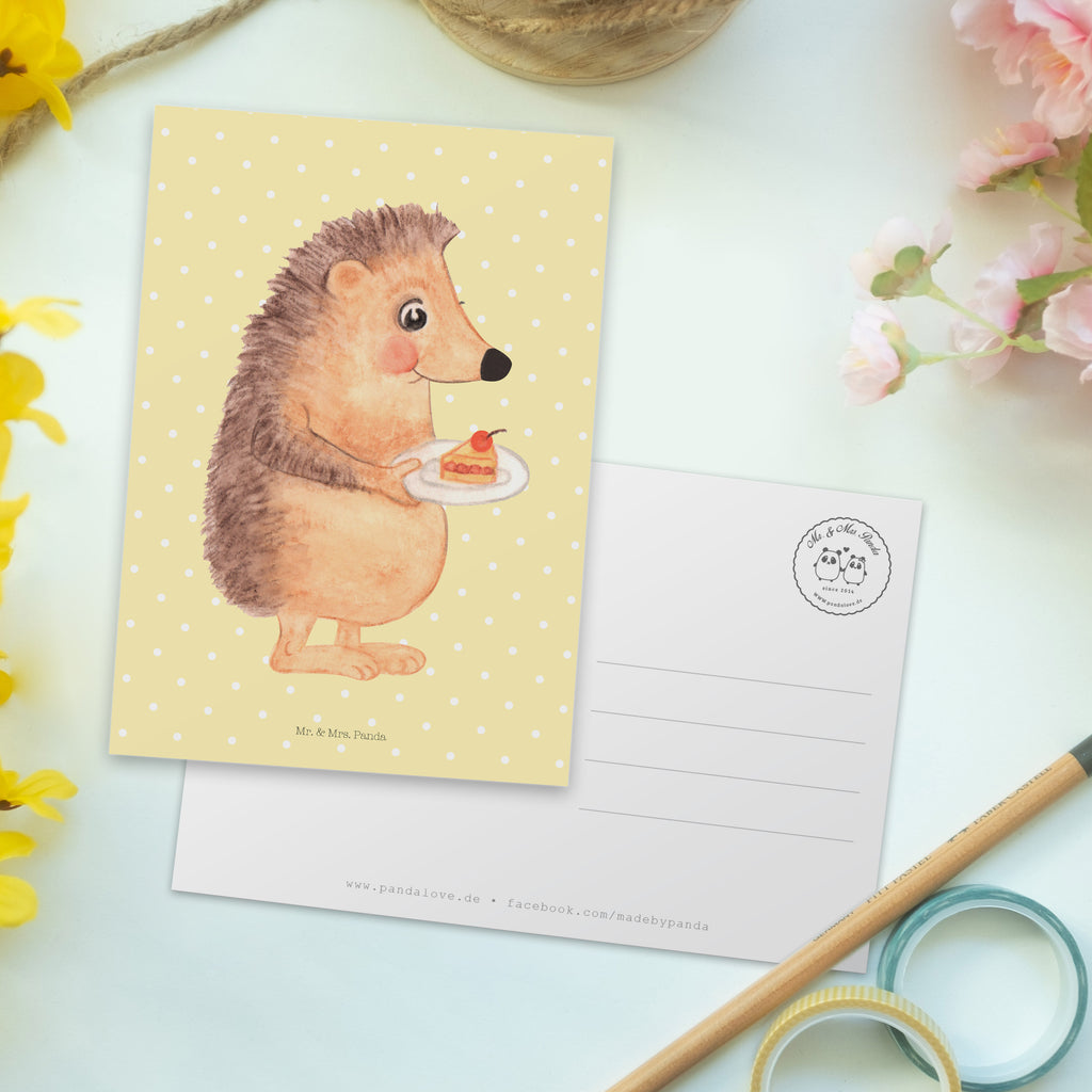 Postkarte Igel mit Kuchenstück Geschenkkarte, Grußkarte, Karte, Einladung, Ansichtskarte, Geburtstagskarte, Einladungskarte, Dankeskarte, Tiermotive, Gute Laune, lustige Sprüche, Tiere, Igel, Essen Spruch, Kuchen, Backen Geschenk, Kuchen backen, Einladung Party, Geburtstagskuchen, Torte