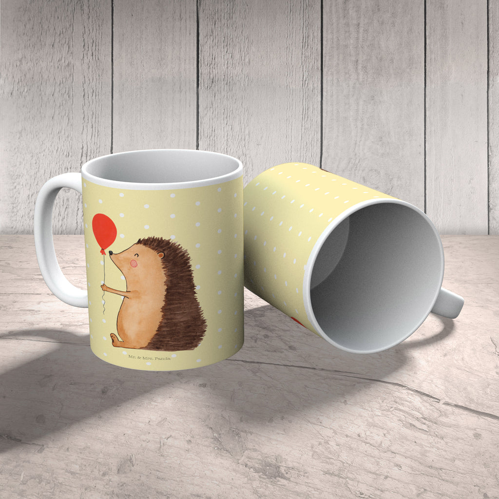 Tasse Igel mit Luftballon Igel, Geburtstag, Herzlichen Glückwunsch, Glückwunsch, Geburtstagskind, Ballon, Happy Birthday Becher, Kaffeetasse, Kaffeebecher, Tee, Frühstück, Büro  süße Tiermotive, gute Laune, lustige Sprüche, Tiere