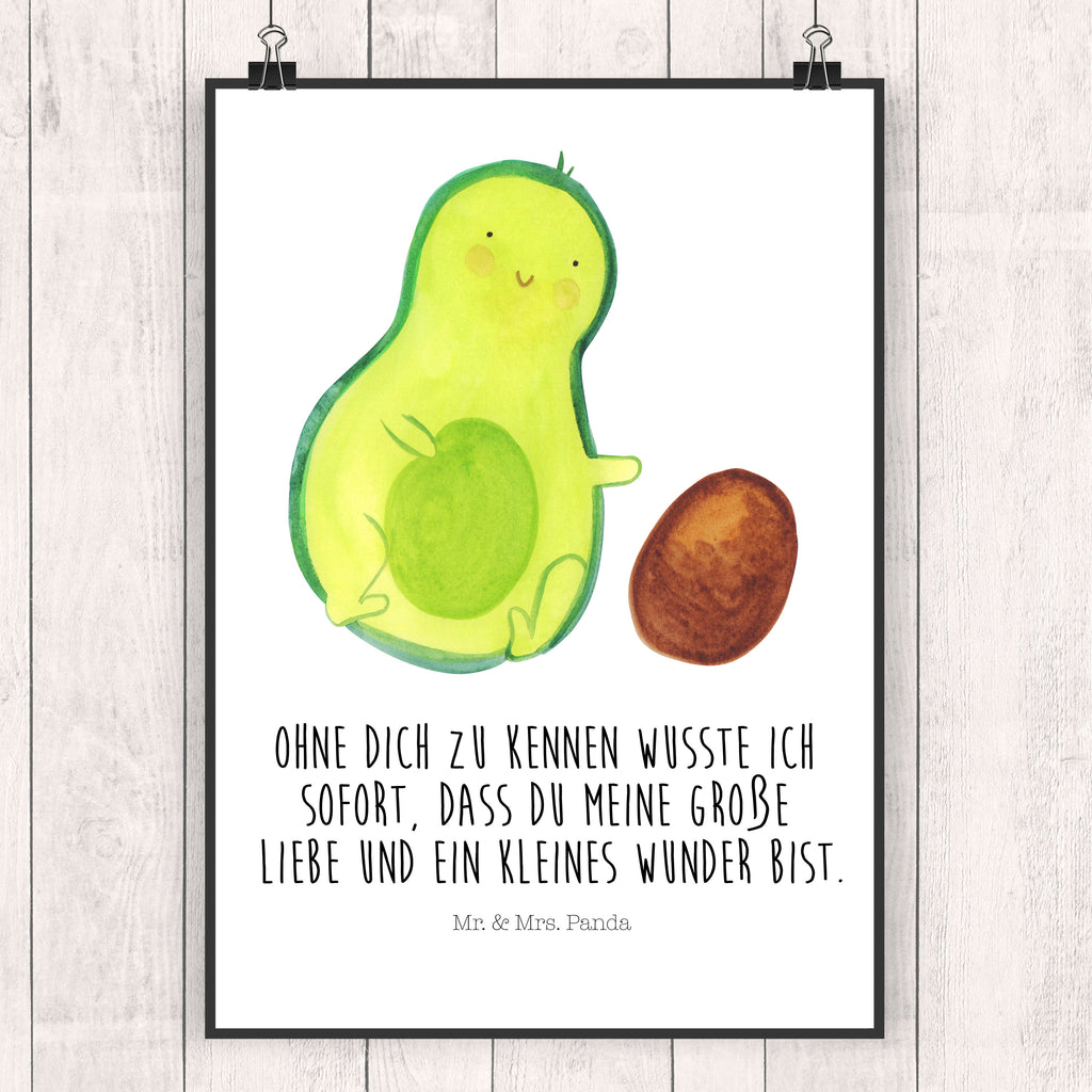 Poster Avocado rollt Kern Poster, Wandposter, Bild, Wanddeko, Küchenposter, Kinderposter, Wanddeko Bild, Raumdekoration, Wanddekoration, Handgemaltes Poster, Mr. & Mrs. Panda Poster, Designposter, Kunstdruck, Posterdruck, Avocado, Veggie, Vegan, Gesund, Avocados, Schwanger, Geburt, Geburtstag, Säugling, Kind, erstes Kind, zur Geburt, Schwangerschaft, Babyparty, Baby, große Liebe, Liebe, Love
