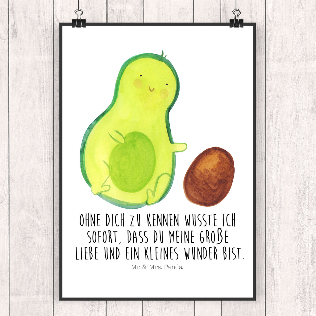 Poster Avocado rollt Kern Poster, Wandposter, Bild, Wanddeko, Küchenposter, Kinderposter, Wanddeko Bild, Raumdekoration, Wanddekoration, Handgemaltes Poster, Mr. & Mrs. Panda Poster, Designposter, Kunstdruck, Posterdruck, Avocado, Veggie, Vegan, Gesund, Avocados, Schwanger, Geburt, Geburtstag, Säugling, Kind, erstes Kind, zur Geburt, Schwangerschaft, Babyparty, Baby, große Liebe, Liebe, Love