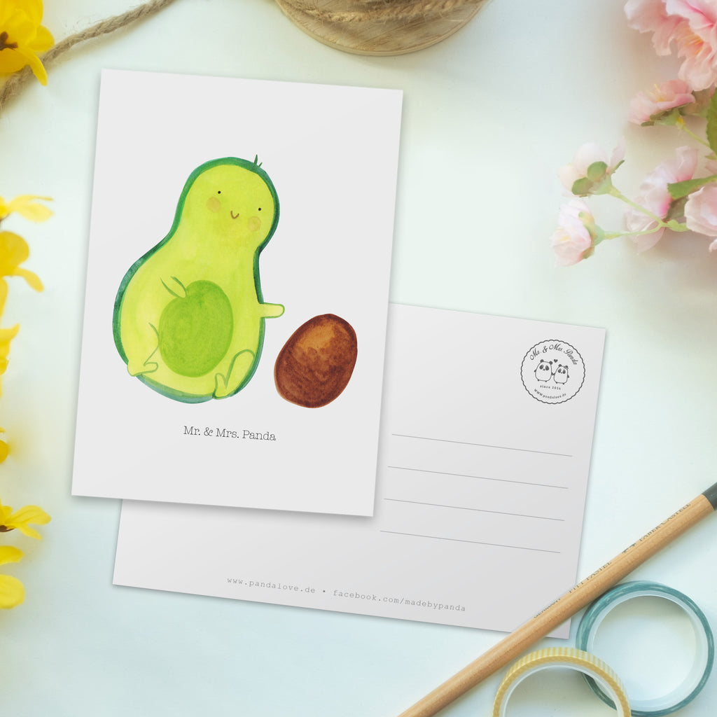 Postkarte Avocado rollt Kern Geschenkkarte, Grußkarte, Karte, Einladung, Ansichtskarte, Geburtstagskarte, Einladungskarte, Dankeskarte, Avocado, Veggie, Vegan, Gesund, Avocados, Schwanger, Geburt, Geburtstag, Säugling, Kind, erstes Kind, zur Geburt, Schwangerschaft, Babyparty, Baby, große Liebe, Liebe, Love
