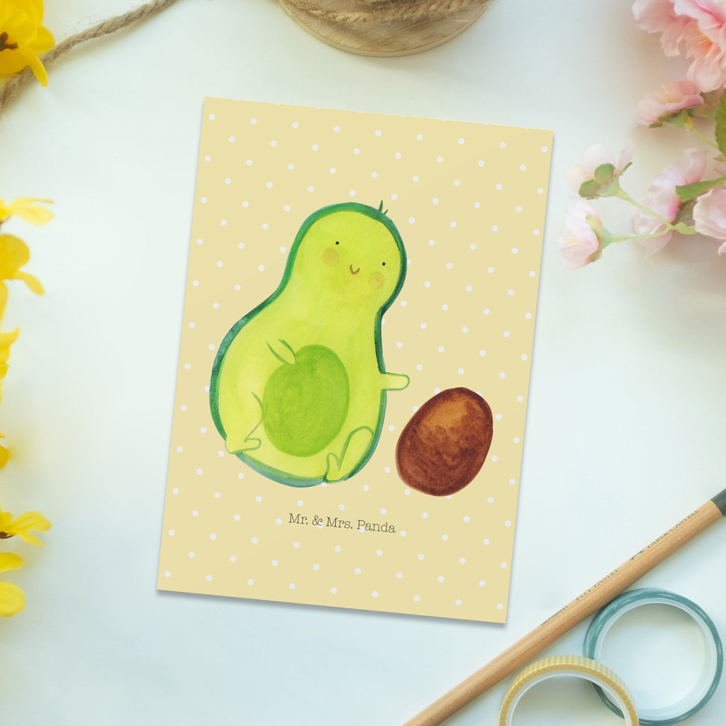 Postkarte Avocado rollt Kern Geschenkkarte, Grußkarte, Karte, Einladung, Ansichtskarte, Geburtstagskarte, Einladungskarte, Dankeskarte, Avocado, Veggie, Vegan, Gesund, Avocados, Schwanger, Geburt, Geburtstag, Säugling, Kind, erstes Kind, zur Geburt, Schwangerschaft, Babyparty, Baby, große Liebe, Liebe, Love