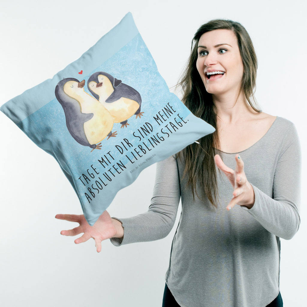 40x40 Kissen Pinguin umarmend Kissenhülle, Kopfkissen, Sofakissen, Dekokissen, Motivkissen, Pinguin, Liebe, Liebespaar, Liebesbeweis, Liebesgeschenk, Verlobung, Jahrestag, Hochzeitstag, Hochzeit, Hochzeitsgeschenk