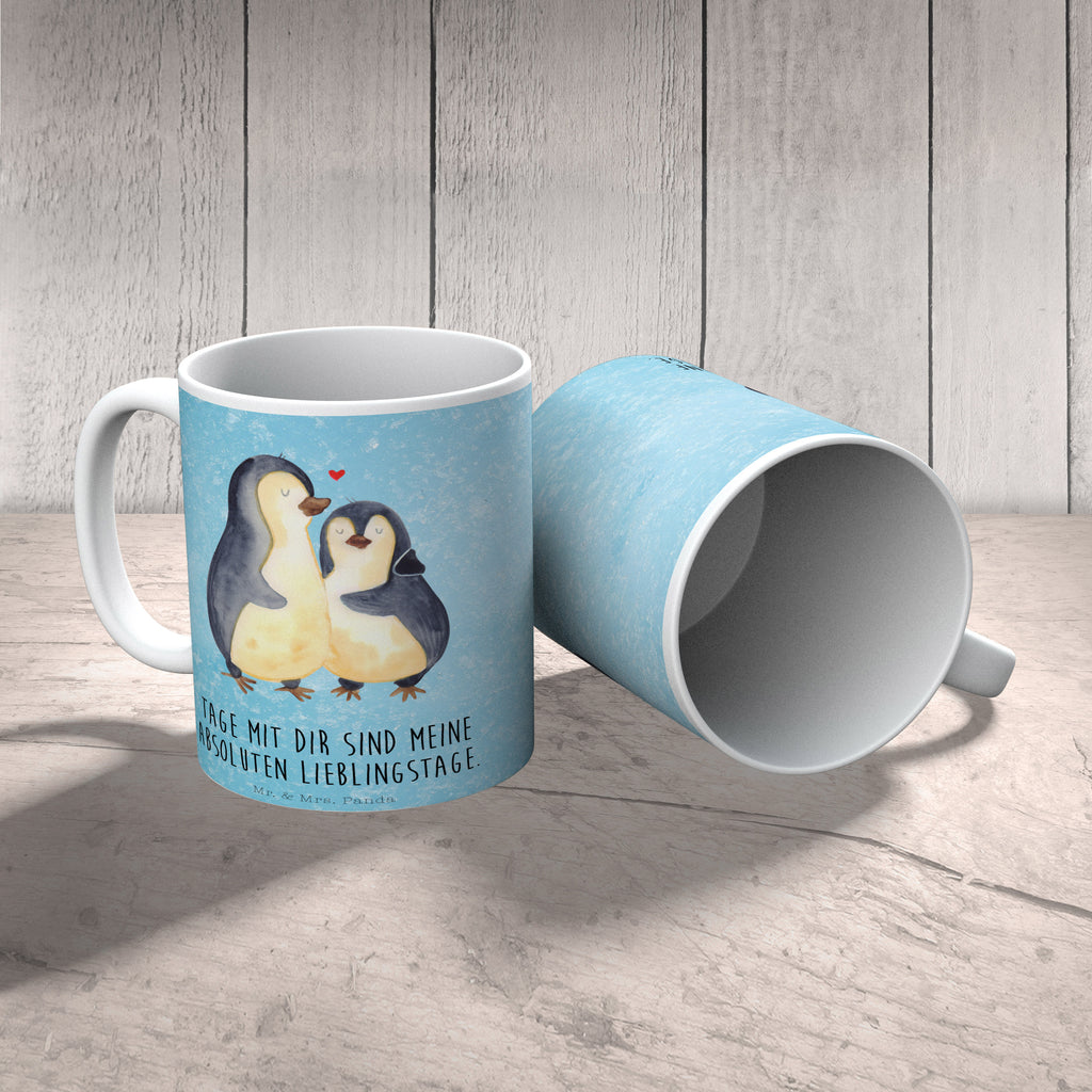 Tasse Pinguin umarmend Pinguin, Liebe, Liebespaar, Liebesbeweis, Liebesgeschenk, Verlobung, Jahrestag, Hochzeitstag, Hochzeit, Hochzeitsgeschenk Becher, Kaffeetasse, Kaffeebecher, Tee, Frühstück, Büro  Pinguin