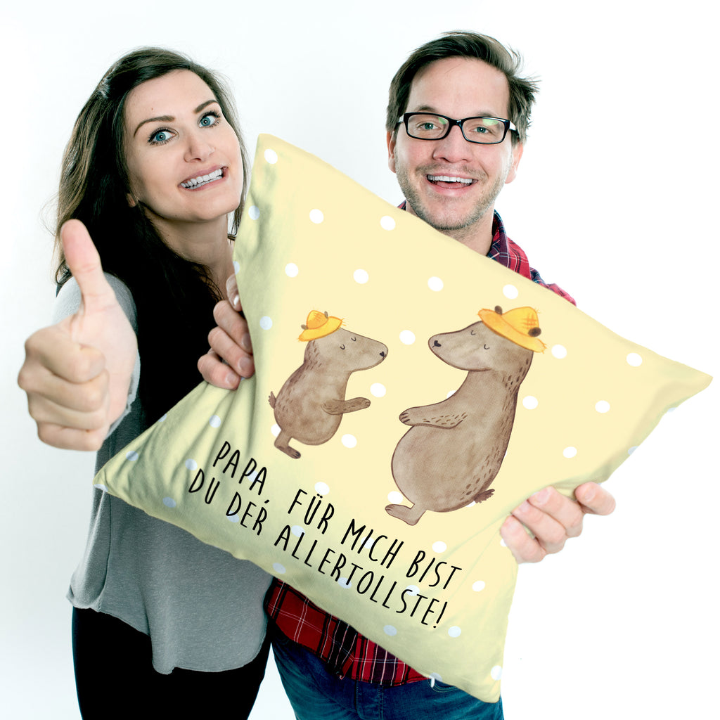 40x40 Kissen Bären mit Hut Kissenhülle, Kopfkissen, Sofakissen, Dekokissen, Motivkissen, Familie, Vatertag, Muttertag, Bruder, Schwester, Mama, Papa, Oma, Opa, Bär, Bären, Vater, Papi, Paps, Dad, Daddy, Lieblingsmensch, Sohn, Söhne, Kind, Kinder, Vater-Sohn, Family, Vorbild