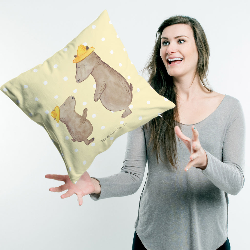 40x40 Kissen Bären mit Hut Kissenhülle, Kopfkissen, Sofakissen, Dekokissen, Motivkissen, Familie, Vatertag, Muttertag, Bruder, Schwester, Mama, Papa, Oma, Opa, Bär, Bären, Vater, Papi, Paps, Dad, Daddy, Lieblingsmensch, Sohn, Söhne, Kind, Kinder, Vater-Sohn, Family, Vorbild