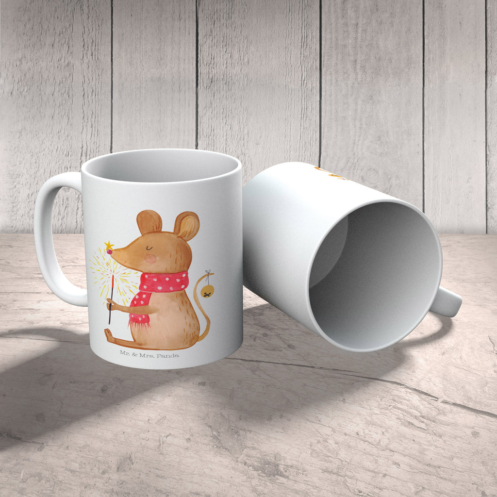 Tasse Weihnachtsmaus Frohe Weihnachten, Weihnachten, Weihnachtsgruß, Weihnachtsmotiv, Maus, Mäuschen, Weihnachtswunder  Becher, Kaffeetasse, Kaffeebecher, Tee, Frühstück, Büro  Winter, Weihnachten, Weihnachtsdeko, Nikolaus, Advent, Heiligabend, Wintermotiv