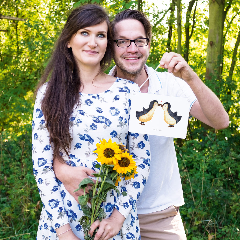 Deko Schild Pinguin Liebe Dekoschild, Deko Schild, Schild, Tür Schild, Türschild, Holzschild, Wandschild, Wanddeko, Liebe, Partner, Freund, Freundin, Ehemann, Ehefrau, Heiraten, Verlobung, Heiratsantrag, Liebesgeschenk, Jahrestag, Hocheitstag, Pinguin, Pinguine, Pinguin Paar, Pinguinpaar, Pinguin Liebe, Paar, Pärchen. Liebespaar, Liebesbeweis, Liebesspruch, Hochzeitstag, Geschenk Freund, Geschenk Freundin, Verlobte, Verlobter, Love, Geschenk Hochzeitstag, Geschenkidee, Hochzeit, Gastgeschenk