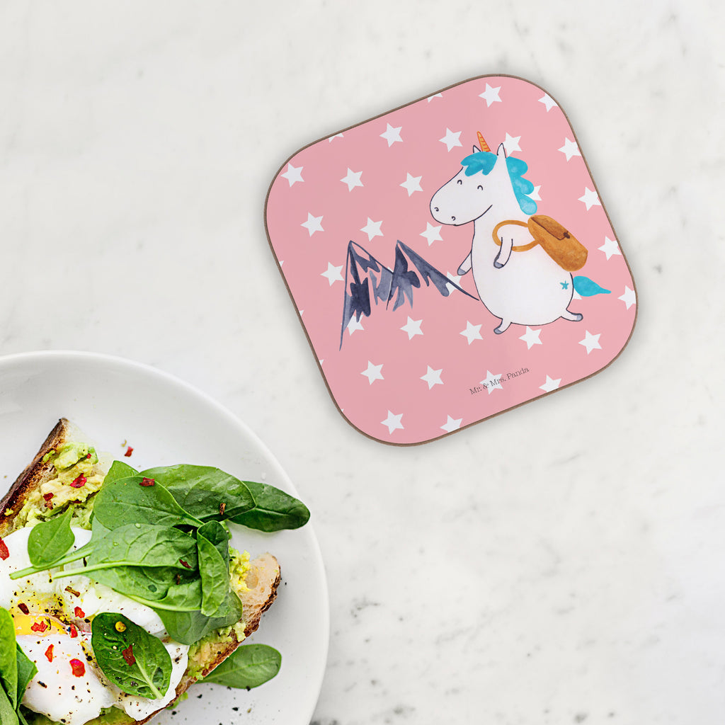Quadratische Untersetzer Einhorn Bergsteiger Bierdeckel, Glasuntersetzer, Untersetzer Gläser, Getränkeuntersetzer, Einhorn, Einhörner, Einhorn Deko, Pegasus, Unicorn, Bergsteiger, Abenteuer, Berge, Abenteurer, Weltenbummler, Weltreise, Reisen, Urlaub, Entdecker