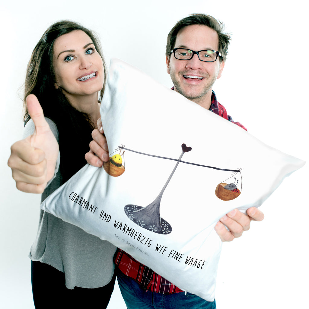 40x40 Kissen Sternzeichen Waage Kissenhülle, Kopfkissen, Sofakissen, Dekokissen, Motivkissen, Tierkreiszeichen, Sternzeichen, Horoskop, Astrologie, Aszendent, Waage, Waage Geschenk, Waage Sternzeichen, Geschenk Oktober, Geschenk September, Geburtstag Oktober, Geburtstag September, Gleichgewicht, Marienkäfer, Hummel, Biene