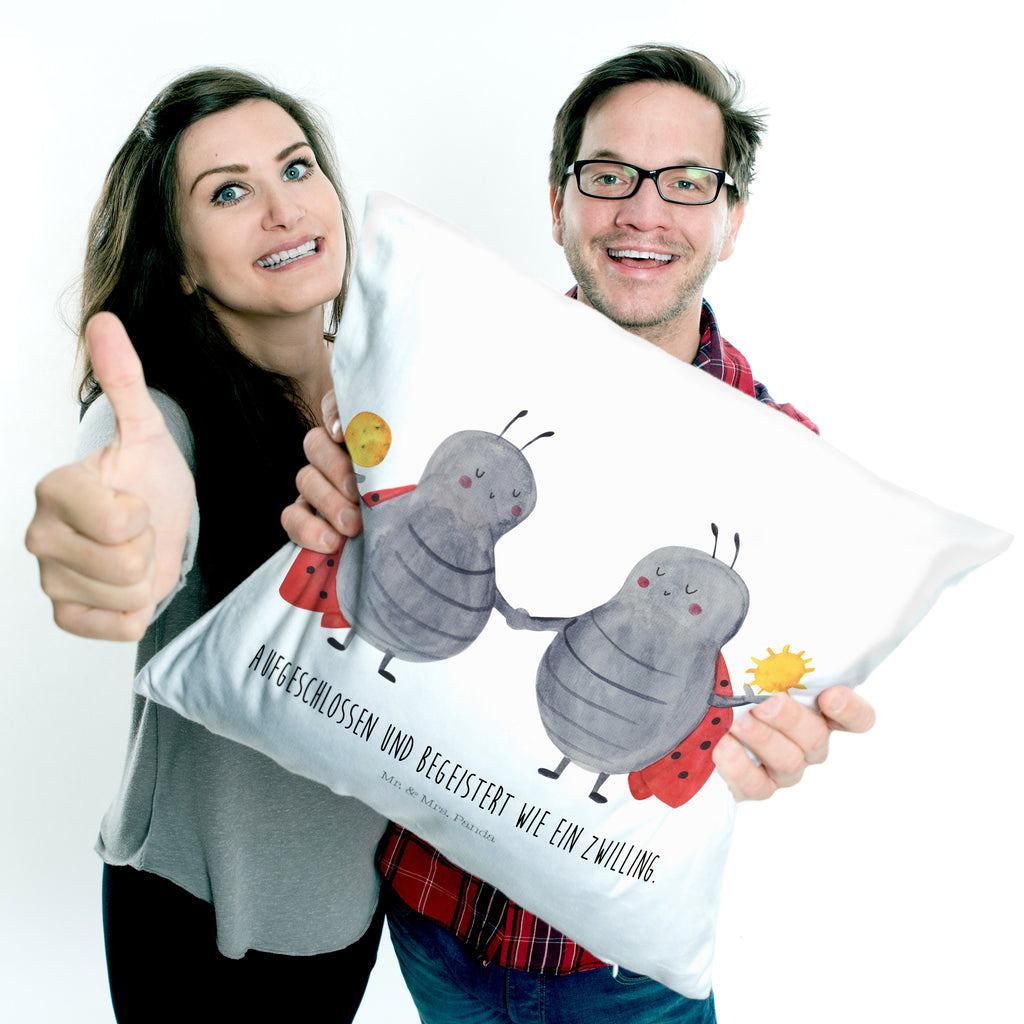 40x40 Kissen Sternzeichen Zwilling Kissenhülle, Kopfkissen, Sofakissen, Dekokissen, Motivkissen, Tierkreiszeichen, Sternzeichen, Horoskop, Astrologie, Aszendent, Zwillinge, Zwilling Geschenk, Zwilling Sternzeichen, Geburtstag Mai, Geschenk Mai, Geschenk Juni, Marienkäfer, Glückskäfer, Zwillingsbruder, Zwillingsschwester