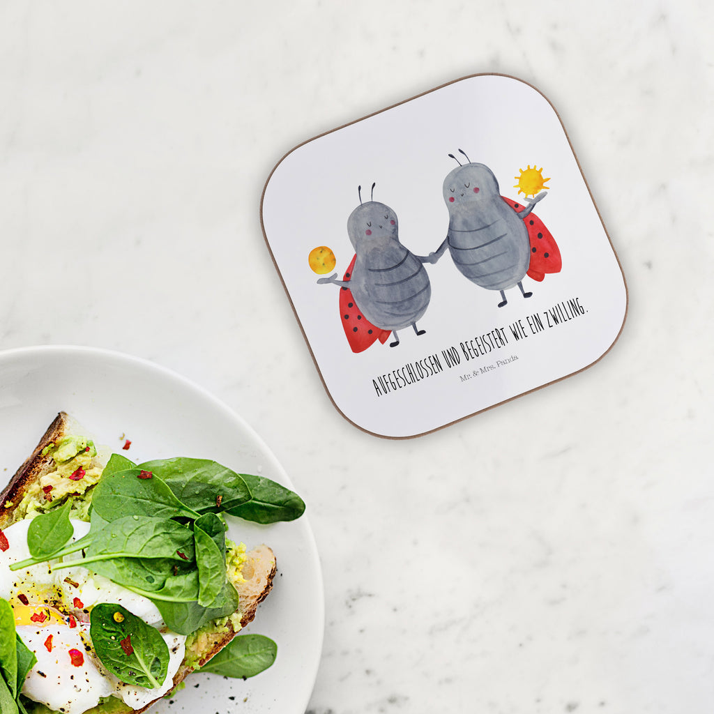 Quadratische Untersetzer Sternzeichen Zwilling Bierdeckel, Glasuntersetzer, Untersetzer Gläser, Getränkeuntersetzer, Tierkreiszeichen, Sternzeichen, Horoskop, Astrologie, Aszendent, Zwillinge, Zwilling Geschenk, Zwilling Sternzeichen, Geburtstag Mai, Geschenk Mai, Geschenk Juni, Marienkäfer, Glückskäfer, Zwillingsbruder, Zwillingsschwester