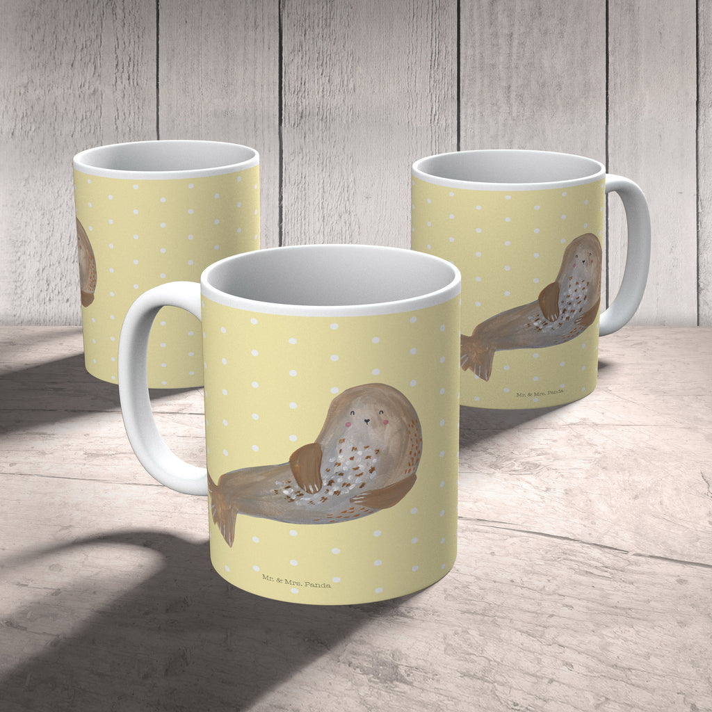 Tasse Robbe lachend Robbe, Robben, Seehund, Strand, Meerestier, Ostsee, Nordsee Becher, Kaffeetasse, Kaffeebecher, Tee, Frühstück, Büro  süße Tiermotive, gute Laune, lustige Sprüche, Tiere