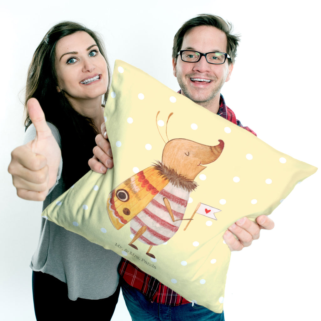 40x40 Kissen Nachtfalter mit Fähnchen Kissenhülle, Kopfkissen, Sofakissen, Dekokissen, Motivkissen, Tiermotive, Gute Laune, lustige Sprüche, Tiere, Nachtfalter, Käfer, Spruch lustig, Spruch witzig, süß, niedlich, Küche Deko, Was kostet die Welt