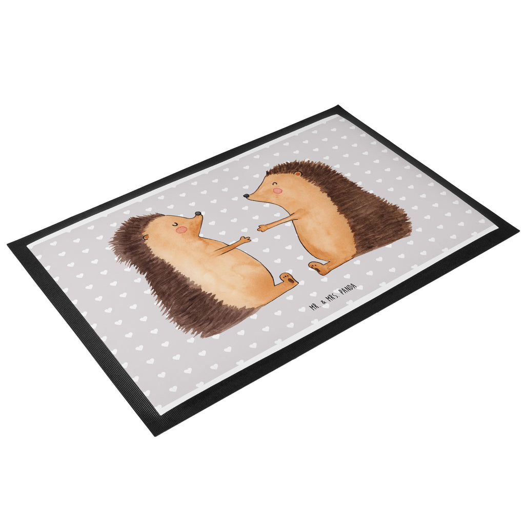 Fußmatte Igel Liebe Liebe, Verliebt, Verlobt, Verheiratet, Partner, Freund, Freundin, Geschenk , Liebesbeweis, Jahrestag, Hochzeitstag, Verlobung, Hochzeit, Igel Türvorleger, Schmutzmatte, Fußabtreter, Matte, Schmutzfänger, Fußabstreifer, Schmutzfangmatte, Türmatte, Motivfußmatte,  Haustürmatte, Vorleger  Liebe,  Partner, Freund, Freundin, Ehemann, Ehefrau, Heiraten, Verlobung, Heiratsantrag, Liebesgeschenk, Jahrestag, Hocheitstag