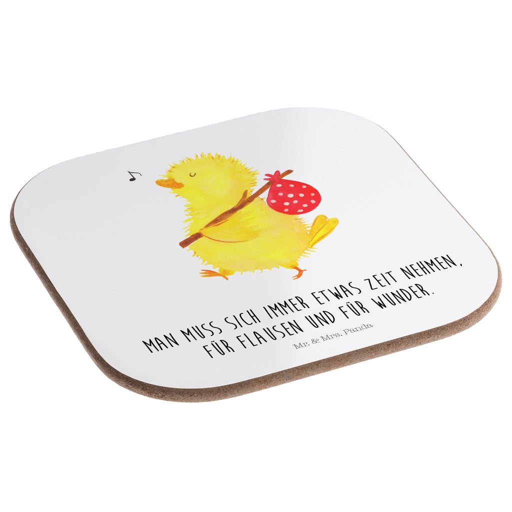 Quadratische Untersetzer Küken Wanderer Bierdeckel, Glasuntersetzer, Untersetzer Gläser, Getränkeuntersetzer, Ostern, Osterhase, Ostergeschenke, Osternest, Osterdeko, Geschenk zu Ostern, Küken, Osterei, Ostereier, Ei, Frühlingsgefühle, Freude, Grüße, liebe Grüße, Frohe Ostern, Ostergrüße, Flausen, Wunder, Reisen, Weltenbummler, Zeit, Zeitmanagement, Backpacker