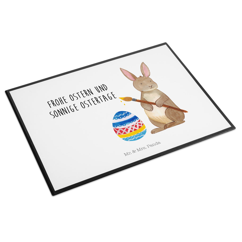 Schreibtischunterlage Hase Eiermalen Schreibunterlage, Schreibtischauflage, Bürobedarf, Büroartikel, Schreibwaren, Schreibtisch Unterlagen, Schreibtischunterlage Groß, Ostern, Osterhase, Ostergeschenke, Osternest, Osterdeko, Geschenk zu Ostern, Frohe Ostern, Ostergrüße, Osterblume, Osterei, bemalte Ostereier, Hase, Kaninchen, Eiermalen
