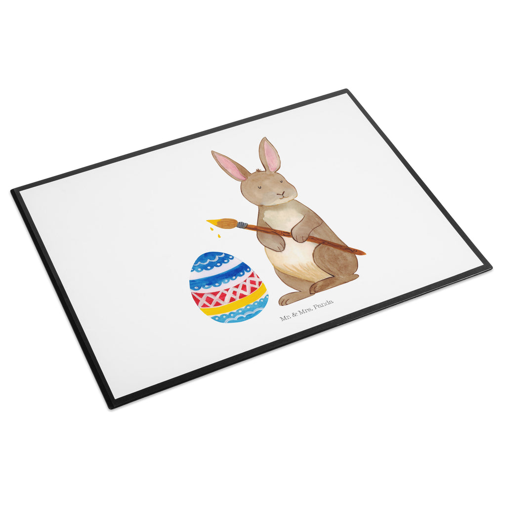 Schreibtischunterlage Hase Eiermalen Schreibunterlage, Schreibtischauflage, Bürobedarf, Büroartikel, Schreibwaren, Schreibtisch Unterlagen, Schreibtischunterlage Groß, Ostern, Osterhase, Ostergeschenke, Osternest, Osterdeko, Geschenk zu Ostern, Frohe Ostern, Ostergrüße, Osterblume, Osterei, bemalte Ostereier, Hase, Kaninchen, Eiermalen