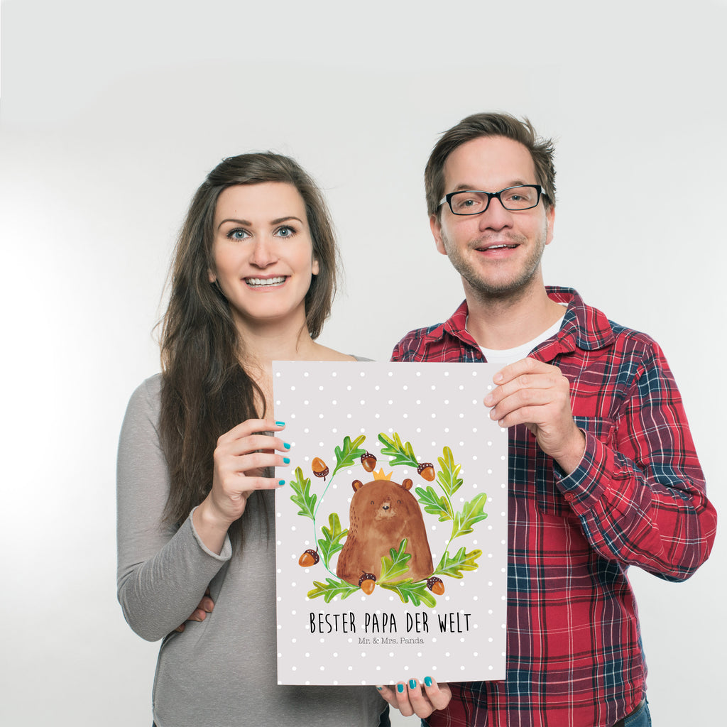 Poster Bär König Poster, Wandposter, Bild, Wanddeko, Küchenposter, Kinderposter, Wanddeko Bild, Raumdekoration, Wanddekoration, Handgemaltes Poster, Mr. & Mrs. Panda Poster, Designposter, Kunstdruck, Posterdruck, Bär, Teddy, Teddybär, Papa, Papa Bär, bester Vater, bester Papa, weltbester Papa, Vatertag, Vater, Dad, Daddy, Papi