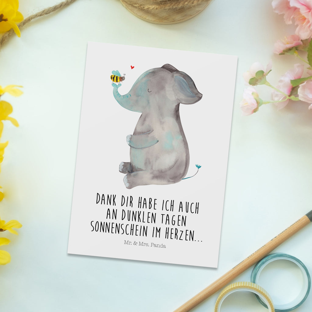 Postkarte Elefant & Biene Geschenkkarte, Grußkarte, Karte, Einladung, Ansichtskarte, Geburtstagskarte, Einladungskarte, Dankeskarte, Tiermotive, Gute Laune, lustige Sprüche, Tiere, Elefant, Biene, Liebe, Liebesbeweis, Jahrestag, Liebesgeschenk, Heiratsantrag, Hochzeitsgeschenk, Liebesspruch