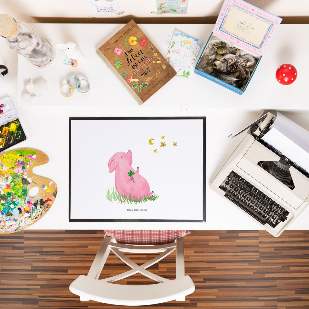 Schreibtischunterlage Glücksschwein Schreibunterlage, Schreibtischauflage, Bürobedarf, Büroartikel, Schreibwaren, Schreibtisch Unterlagen, Schreibtischunterlage Groß, Tiermotive, Gute Laune, lustige Sprüche, Tiere, Glücksschwein. Glück, Schwein, Schweinchen, Sterne, Sernchen, Ziele, Träume, Motivation, Glücksbringer