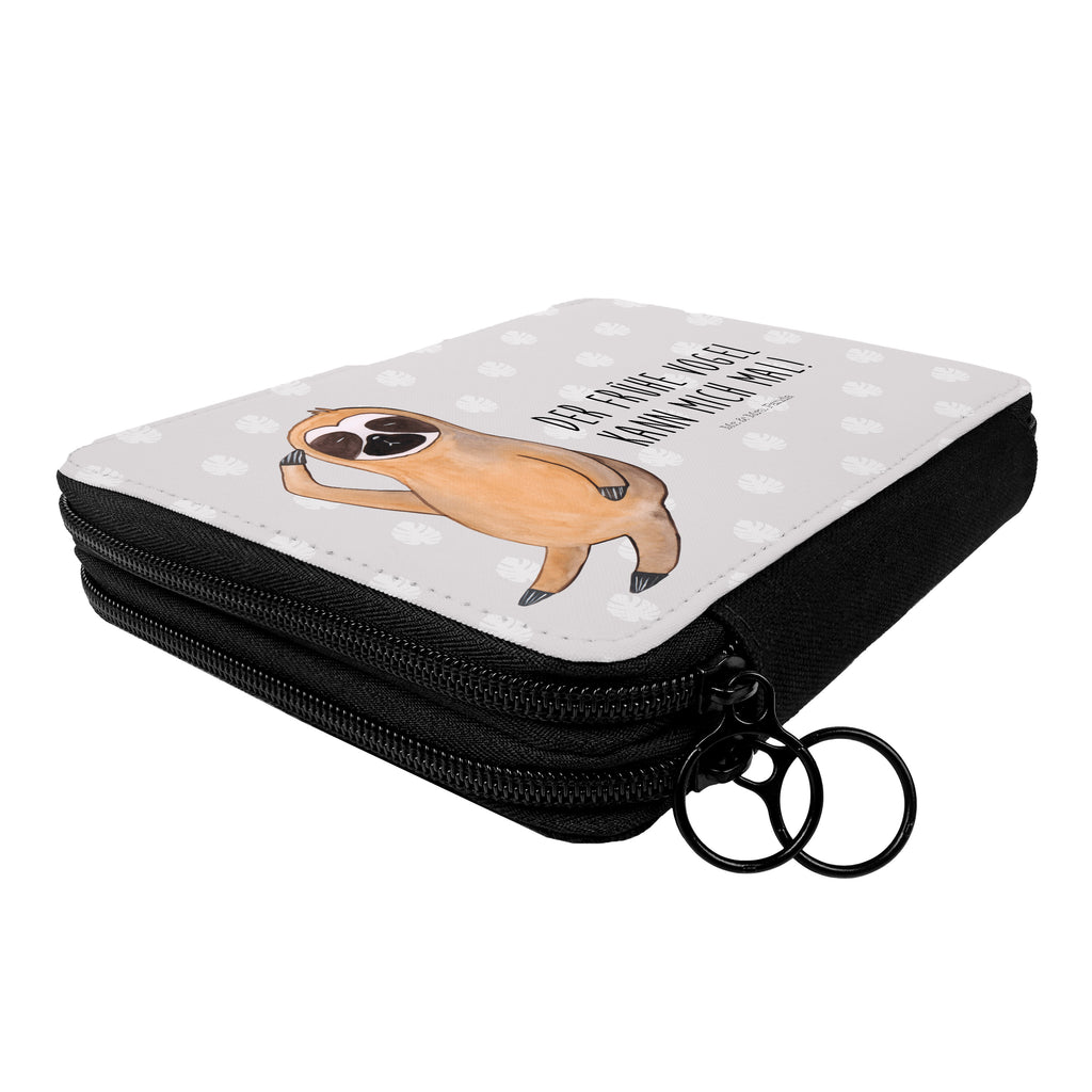 Federmappe Faultier Vogel zeigen Federmappe, Stiftetasche, Stifte Etui, Schule, Einschulung, Geschenk, Kind, Schüler, Schülerin, Stifterolle, Federmäppchen, Motiv, Grundschule, Federmäppchen bedruckt, Büro Stifte Etui, Bestückte Federmappe, Kinder Federmappe, Federmappe Einschulung, Faultier, Faultier Geschenk, Faultier Deko, Faultiere, faul, Lieblingstier, Spinner, früher Vogel, der frühe Vogel, Frühaufsteher, Morgenmuffel, Vogel, Faultierwelt