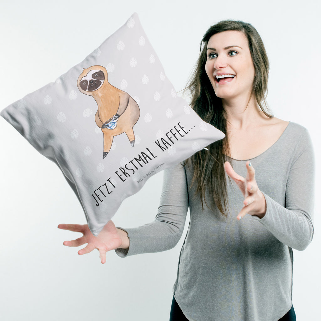 40x40 Kissen Faultier Kaffee Kissenhülle, Kopfkissen, Sofakissen, Dekokissen, Motivkissen, Faultier, Faultier Geschenk, Faultier Deko, Faultiere, faul, Lieblingstier, Kaffee, erster Kaffee, Morgenmuffel, Frühaufsteher, Kaffeetasse, Genießer, Coffee, Kaffeegetränk