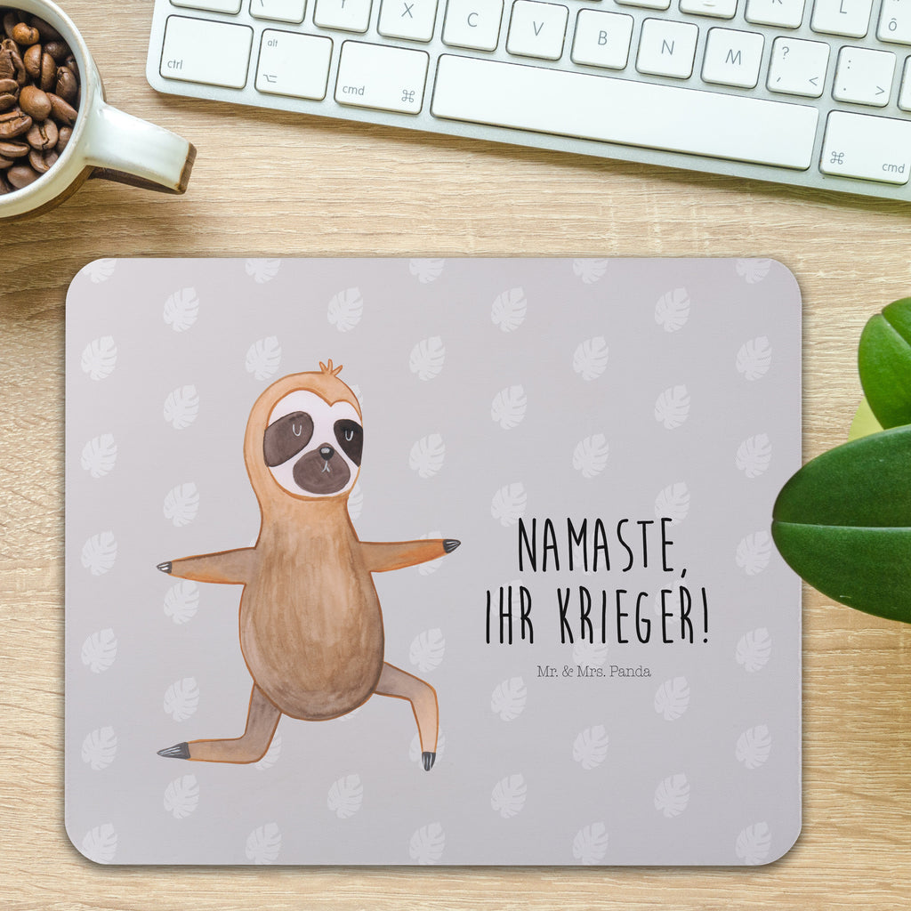 Mauspad Faultier  Yoga Mousepad, Computer zubehör, Büroausstattung, PC Zubehör, Arbeitszimmer, Mauspad, Einzigartiges Mauspad, Designer Mauspad, Faultier, Faultier Geschenk, Faultier Deko, Faultiere, faul, Lieblingstier, Yoga, Namaste, Krieger, Yogaübungen, Meditation, Atmung, Gelassenheit, Entspannung