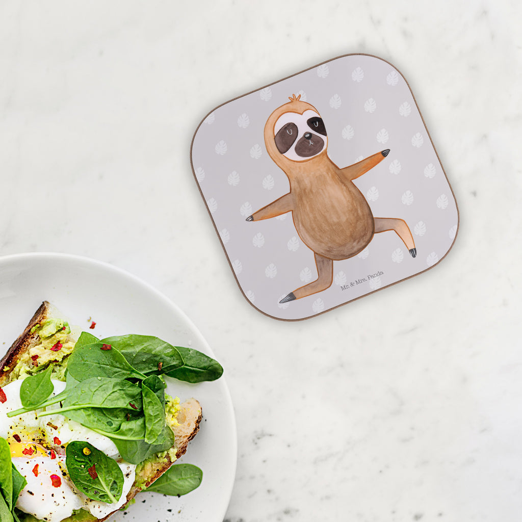 Quadratische Untersetzer Faultier  Yoga Bierdeckel, Glasuntersetzer, Untersetzer Gläser, Getränkeuntersetzer, Faultier, Faultier Geschenk, Faultier Deko, Faultiere, faul, Lieblingstier, Yoga, Namaste, Krieger, Yogaübungen, Meditation, Atmung, Gelassenheit, Entspannung