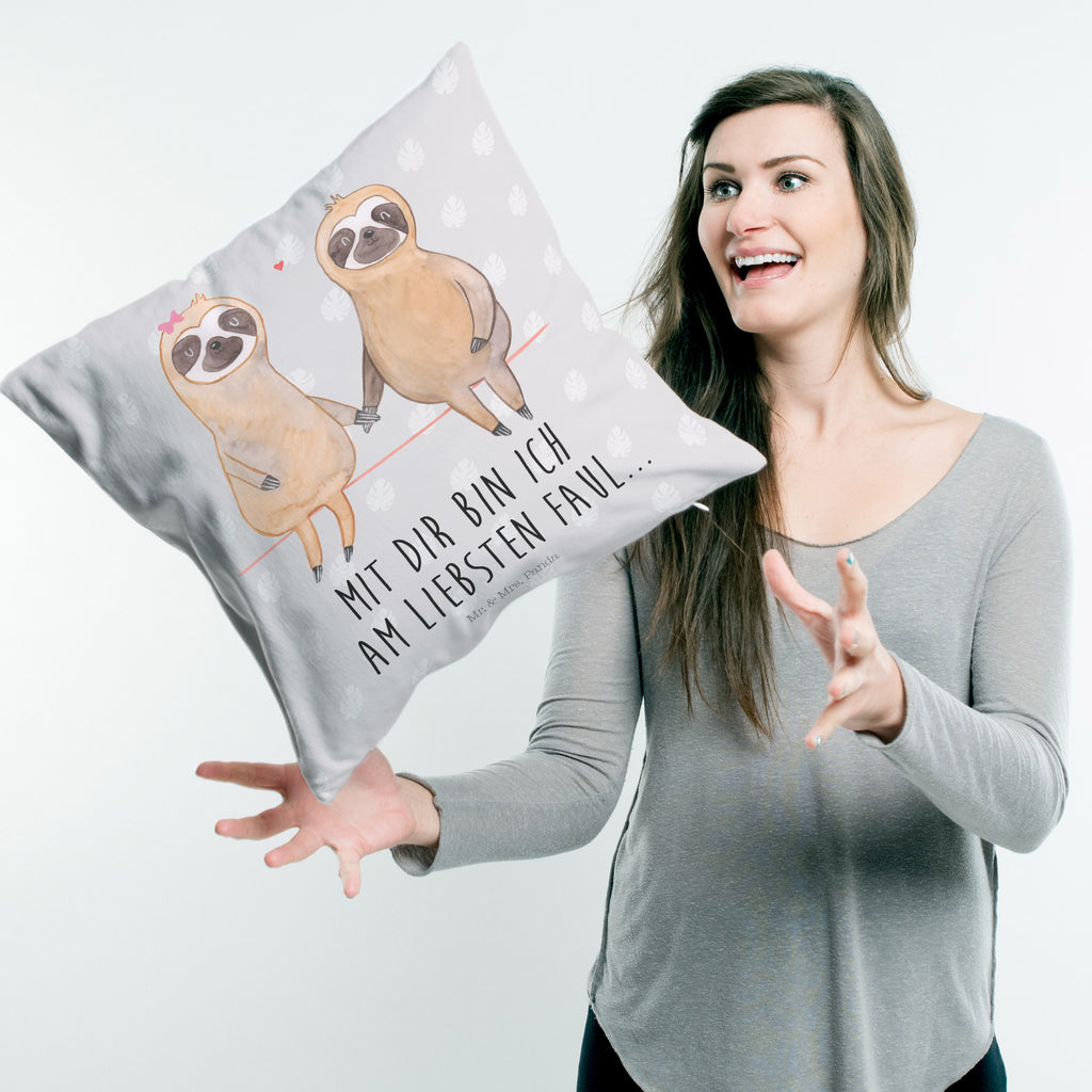 40x40 Kissen Faultier Pärchen Kissenhülle, Kopfkissen, Sofakissen, Dekokissen, Motivkissen, Faultier, Faultier Geschenk, Faultier Deko, Faultiere, faul, Lieblingstier, Liebe, Liebespaar, Faultierliebe, Faultierpärchen, verliebt, verlobt, gemeinsam, relaxen, Pärchen, Beziehung, Langsamkeit