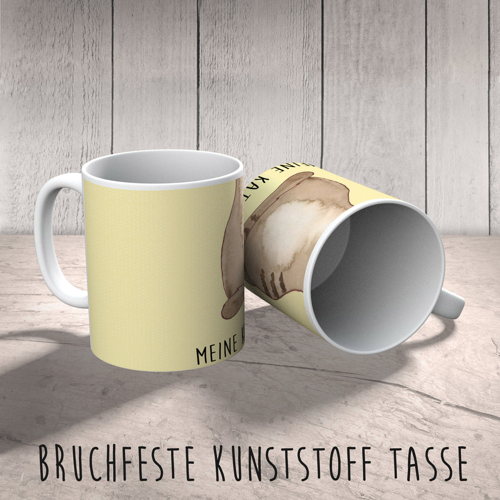 Kindertasse Katze sitzend Kunststoff Tasse, Kindergarten, Tasse, Trinkbecher, Camping Becher, Kaffeetasse, Kunststoffbecher, Kindergartenbecher, Outdoorgeschirr, Kunststoffgeschirr, Reisebecher, Reisetasse, Kinderbecher, Katze, Katzenmotiv, Katzenfan, Katzendeko, Katzenfreund, Katzenliebhaber, Katzenprodukte, Katzenartikel, Katzenaccessoires, Katzensouvenirs, Katzenliebhaberprodukte, Katzenmotive, Katzen, Kater, Mietze, Cat, Cats, Katzenhalter, Katzenbesitzerin, Haustier, Katzenliebe, Lebensinhalt, Liebe, Mittelpunkt, Familie