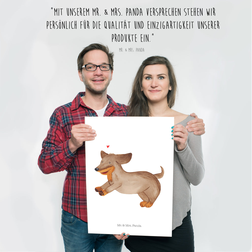 Poster Hund Dackel fröhlich Poster, Wandposter, Bild, Wanddeko, Küchenposter, Kinderposter, Wanddeko Bild, Raumdekoration, Wanddekoration, Handgemaltes Poster, Mr. & Mrs. Panda Poster, Designposter, Kunstdruck, Posterdruck, Hund, Hundemotiv, Haustier, Hunderasse, Tierliebhaber, Hundebesitzer, Sprüche, Hunde, Dackel, Dachshund, happy dog
