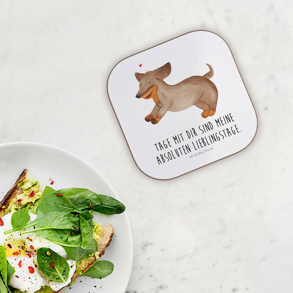 Quadratische Untersetzer Hund Dackel fröhlich Bierdeckel, Glasuntersetzer, Untersetzer Gläser, Getränkeuntersetzer, Hund, Hundemotiv, Haustier, Hunderasse, Tierliebhaber, Hundebesitzer, Sprüche, Hunde, Dackel, Dachshund, happy dog