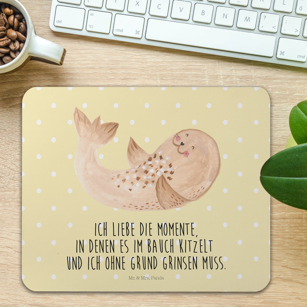 Mauspad Robbe liegend Mousepad, Computer zubehör, Büroausstattung, PC Zubehör, Arbeitszimmer, Mauspad, Einzigartiges Mauspad, Designer Mauspad, Tiermotive, Gute Laune, lustige Sprüche, Tiere, Robbe, Robben, Seehund, Strand, Meerestier, Ostsee, Nordsee, Lachen, Freude