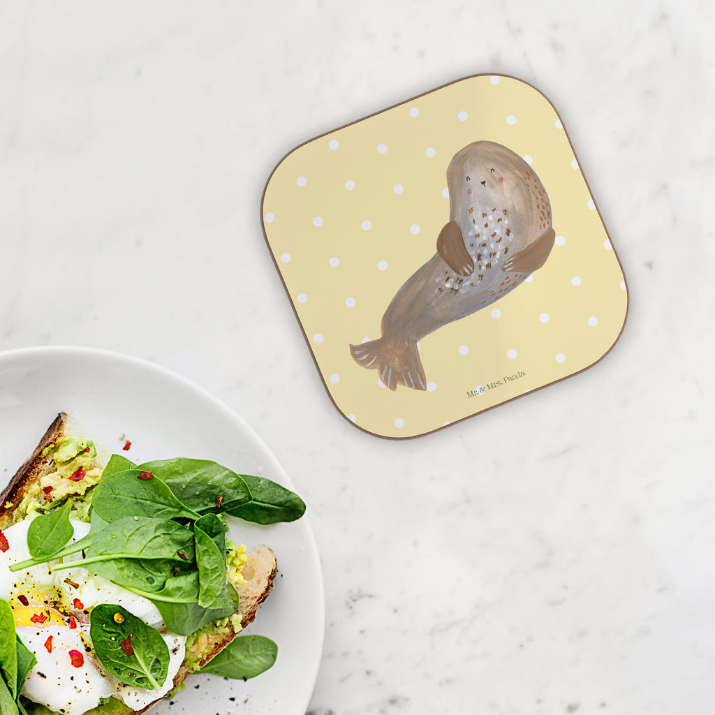 Quadratische Untersetzer Robbe lachend Bierdeckel, Glasuntersetzer, Untersetzer Gläser, Getränkeuntersetzer, Tiermotive, Gute Laune, lustige Sprüche, Tiere, Robbe, Robben, Seehund, Strand, Meerestier, Ostsee, Nordsee