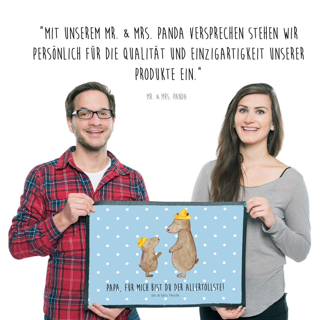 Fußmatte Bären mit Hut Bär, Bären, Vater, Papa, Vatertag, Papi, Paps, Dad, Daddy, Lieblingsmensch, Sohn, Söhne, Kind, Kinder, Vater-Sohn, Familie, Family, Vorbild Türvorleger, Schmutzmatte, Fußabtreter, Matte, Schmutzfänger, Fußabstreifer, Schmutzfangmatte, Türmatte, Motivfußmatte,  Haustürmatte, Vorleger  Familie, Vatertag, Muttertag, Bruder, Schwester, Mama, Papa, Oma, Opa