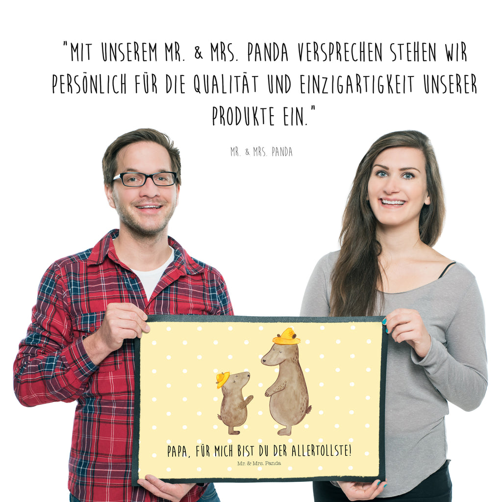Fußmatte Bären mit Hut Bär, Bären, Vater, Papa, Vatertag, Papi, Paps, Dad, Daddy, Lieblingsmensch, Sohn, Söhne, Kind, Kinder, Vater-Sohn, Familie, Family, Vorbild Türvorleger, Schmutzmatte, Fußabtreter, Matte, Schmutzfänger, Fußabstreifer, Schmutzfangmatte, Türmatte, Motivfußmatte,  Haustürmatte, Vorleger  Familie, Vatertag, Muttertag, Bruder, Schwester, Mama, Papa, Oma, Opa