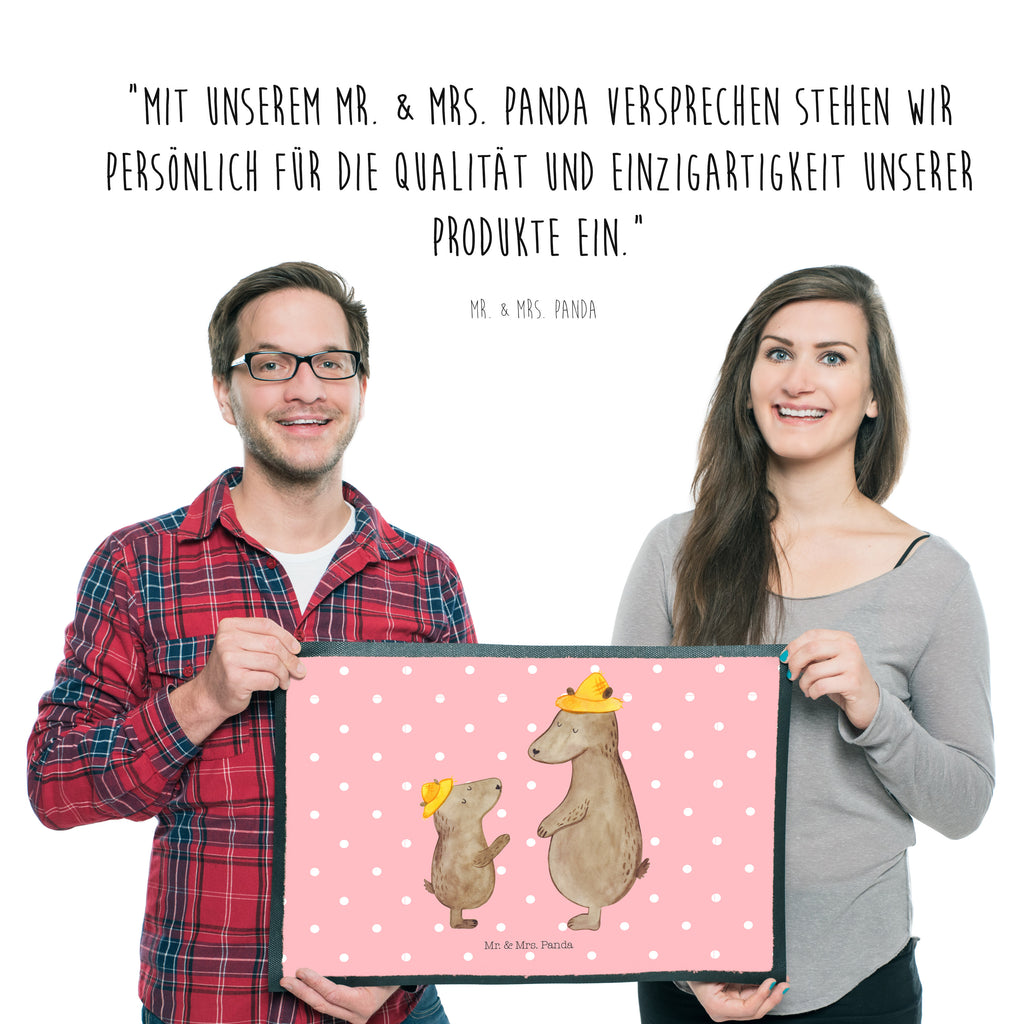 Fußmatte Bären mit Hut Bär, Bären, Vater, Papa, Vatertag, Papi, Paps, Dad, Daddy, Lieblingsmensch, Sohn, Söhne, Kind, Kinder, Vater-Sohn, Familie, Family, Vorbild Türvorleger, Schmutzmatte, Fußabtreter, Matte, Schmutzfänger, Fußabstreifer, Schmutzfangmatte, Türmatte, Motivfußmatte,  Haustürmatte, Vorleger  Familie, Vatertag, Muttertag, Bruder, Schwester, Mama, Papa, Oma, Opa