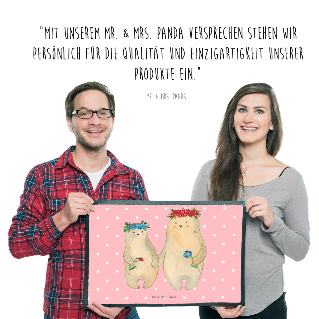 Fußmatte Bären mit Blumenkranz Bär, Bären, Mama, Mutter, Mutti, Mami, Lieblingsmensch, Lieblingsmama, beste Mutter, weltbeste Mama, Geschenk Mama. Muttertag, Tochter, Kind, Kinder, Töchter, Familie, Family, Vorbild Türvorleger, Schmutzmatte, Fußabtreter, Matte, Schmutzfänger, Fußabstreifer, Schmutzfangmatte, Türmatte, Motivfußmatte,  Haustürmatte, Vorleger  Familie, Vatertag, Muttertag, Bruder, Schwester, Mama, Papa, Oma, Opa