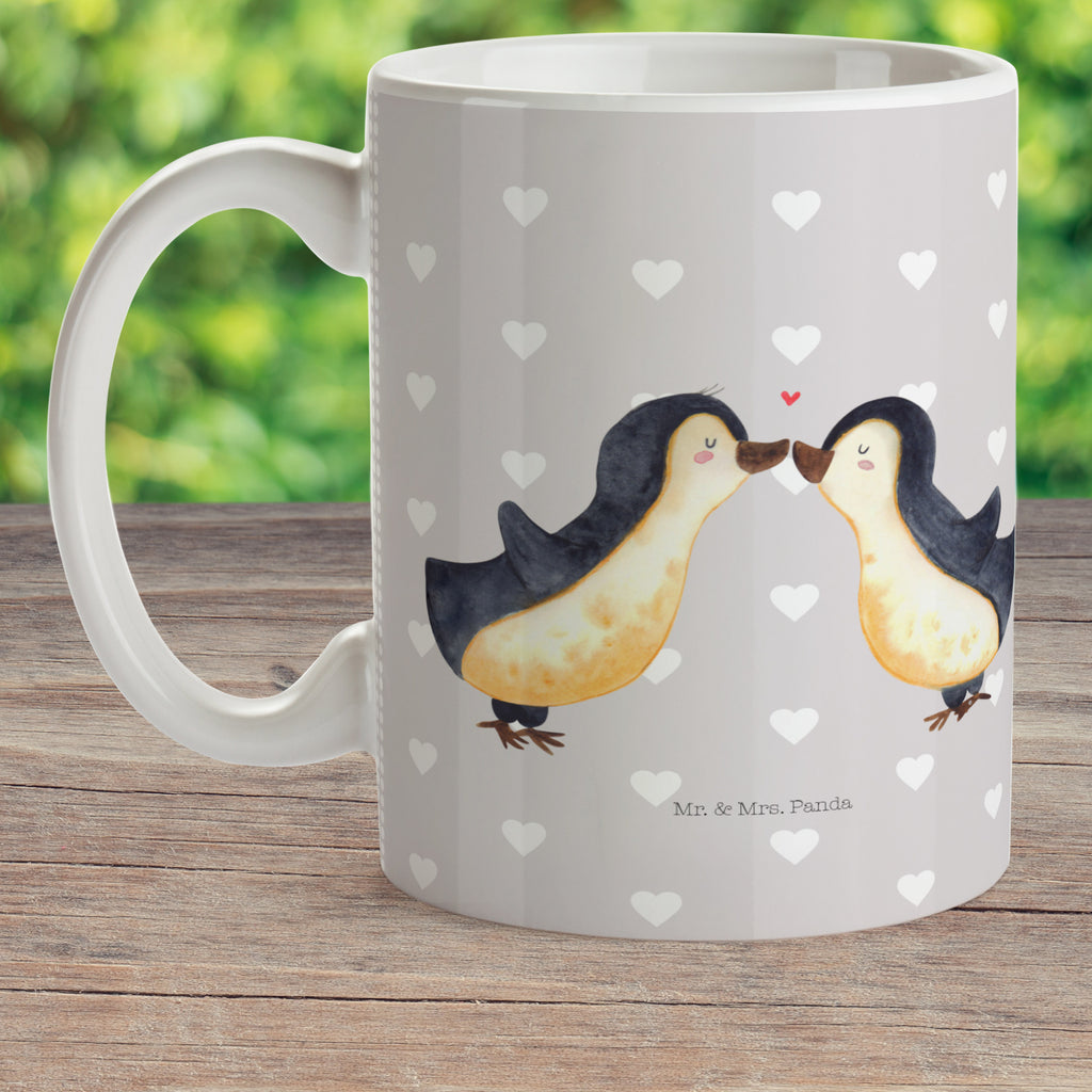 Kindertasse Pinguin Liebe Kunststoff Tasse, Kindergarten, Tasse, Trinkbecher, Camping Becher, Kaffeetasse, Kunststoffbecher, Kindergartenbecher, Outdoorgeschirr, Kunststoffgeschirr, Reisebecher, Reisetasse, Kinderbecher, Liebe, Partner, Freund, Freundin, Ehemann, Ehefrau, Heiraten, Verlobung, Heiratsantrag, Liebesgeschenk, Jahrestag, Hocheitstag, Pinguin, Pinguine, Pinguin Paar, Pinguinpaar, Pinguin Liebe, Paar, Pärchen. Liebespaar, Liebesbeweis, Liebesspruch, Hochzeitstag, Geschenk Freund, Geschenk Freundin, Verlobte, Verlobter, Love, Geschenk Hochzeitstag, Geschenkidee, Hochzeit, Gastgeschenk