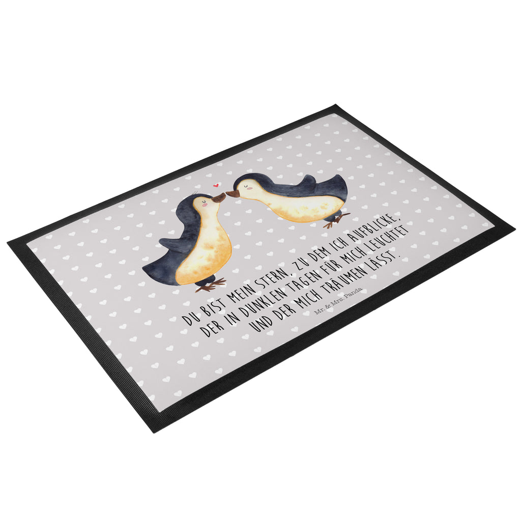 Fußmatte Pinguin Liebe Pinguin, Pinguine, Pinguin Paar, Pinguinpaar, Pinguin Liebe, Liebe, Paar, Pärchen. Liebespaar, Liebesbeweis, Liebesspruch, Verlobung, Hochzeitstag, Jahrestag, Geschenk Freund, Geschenk Freundin, Verlobte, Verlobter, Love, Geschenk Hochzeitstag, Geschenkidee, Hochzeit, Gastgeschenk Türvorleger, Schmutzmatte, Fußabtreter, Matte, Schmutzfänger, Fußabstreifer, Schmutzfangmatte, Türmatte, Motivfußmatte,  Haustürmatte, Vorleger  Liebe,  Partner, Freund, Freundin, Ehemann, Ehefrau, Heiraten, Verlobung, Heiratsantrag, Liebesgeschenk, Jahrestag, Hocheitstag