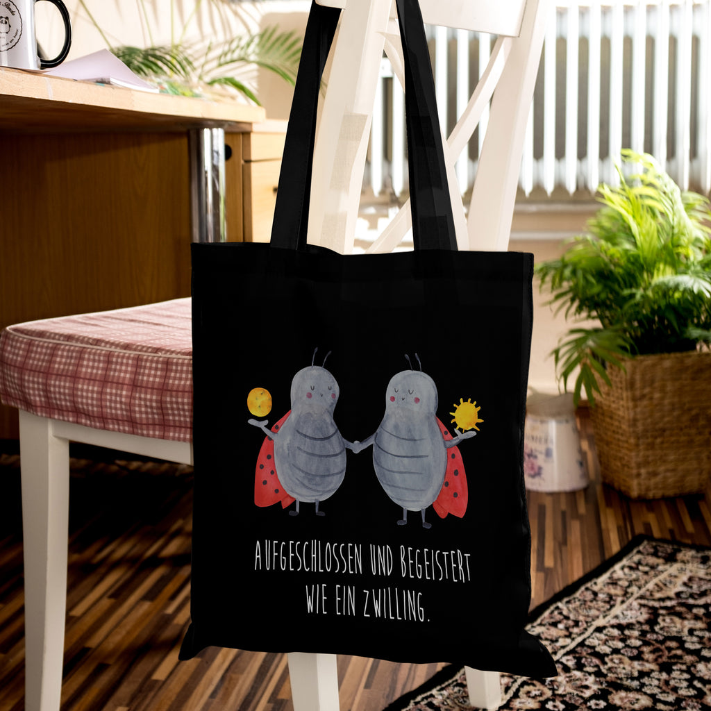 Tragetasche Sternzeichen Zwilling Beuteltasche, Beutel, Einkaufstasche, Jutebeutel, Stoffbeutel, Tierkreiszeichen, Sternzeichen, Horoskop, Astrologie, Aszendent, Zwillinge, Zwilling Geschenk, Zwilling Sternzeichen, Geburtstag Mai, Geschenk Mai, Geschenk Juni, Marienkäfer, Glückskäfer, Zwillingsbruder, Zwillingsschwester