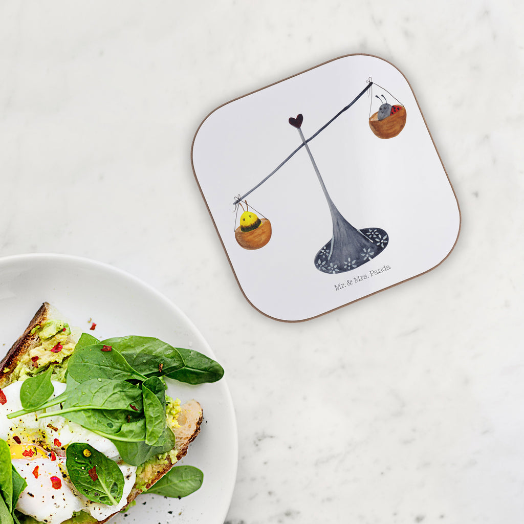 Quadratische Untersetzer Sternzeichen Waage Bierdeckel, Glasuntersetzer, Untersetzer Gläser, Getränkeuntersetzer, Tierkreiszeichen, Sternzeichen, Horoskop, Astrologie, Aszendent, Waage, Waage Geschenk, Waage Sternzeichen, Geschenk Oktober, Geschenk September, Geburtstag Oktober, Geburtstag September, Gleichgewicht, Marienkäfer, Hummel, Biene