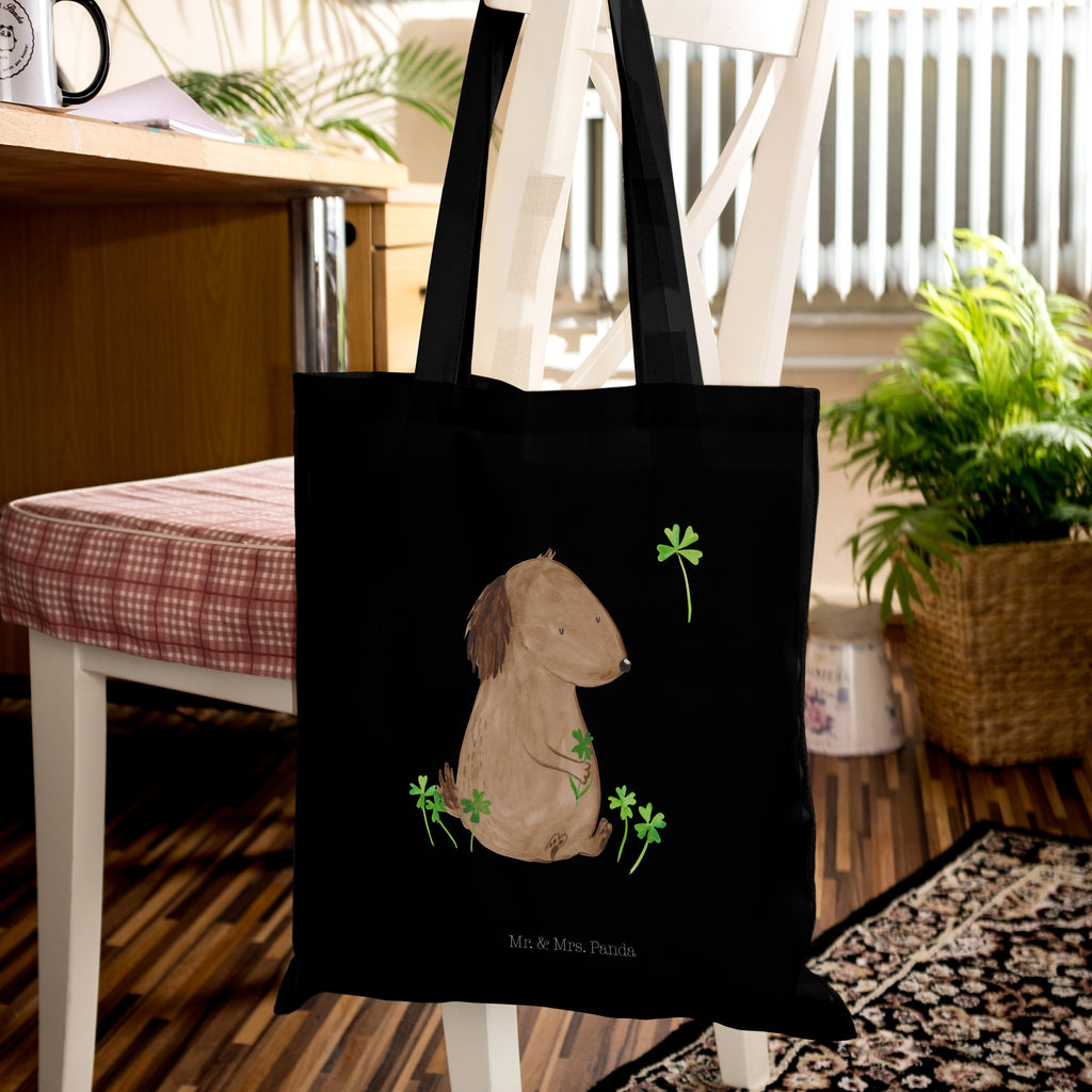 Tragetasche Hund Kleeblatt Beuteltasche, Beutel, Einkaufstasche, Jutebeutel, Stoffbeutel, Hund, Hundemotiv, Haustier, Hunderasse, Tierliebhaber, Hundebesitzer, Sprüche, Kleeblatt, Glück, Tagträume, Motivation, Neuanfang, Geschenk, Glücksbringer, Selbstliebe, Achtsamkeit