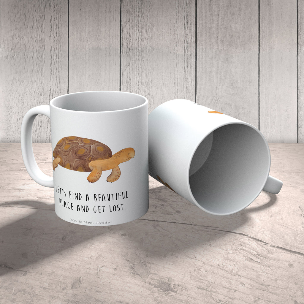 Tasse Schildkröte marschiert Schildkröte, Schildkröten, get lost, Abenteuer, Reiselust, Inspiration, Neustart, Motivation, Lieblingsmensch	 Becher, Kaffeetasse, Kaffeebecher, Tee, Frühstück, Büro  Meerestiere, Meer, Urlaub