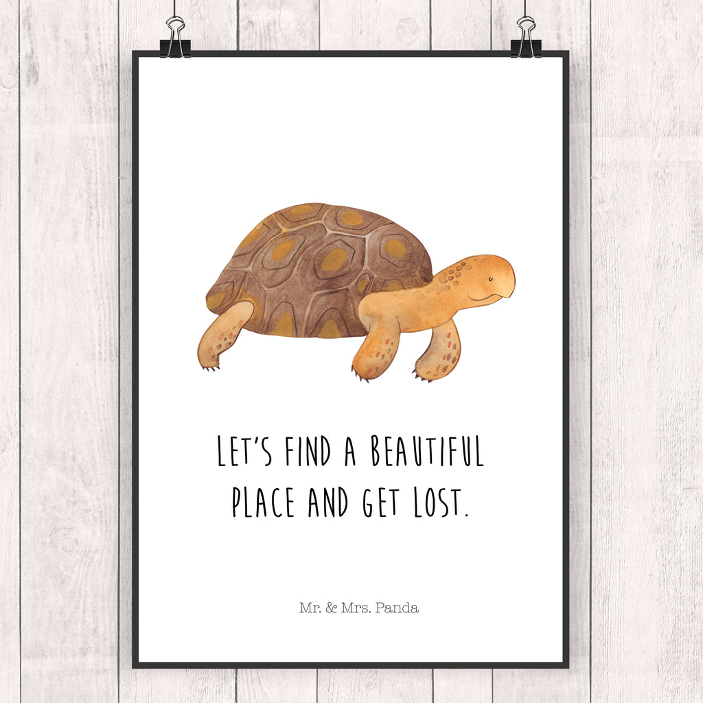Poster Schildkröte marschiert Poster, Wandposter, Bild, Wanddeko, Küchenposter, Kinderposter, Wanddeko Bild, Raumdekoration, Wanddekoration, Handgemaltes Poster, Mr. & Mrs. Panda Poster, Designposter, Kunstdruck, Posterdruck, Meerestiere, Meer, Urlaub, Schildkröte, Schildkröten, get lost, Abenteuer, Reiselust, Inspiration, Neustart, Motivation, Lieblingsmensch